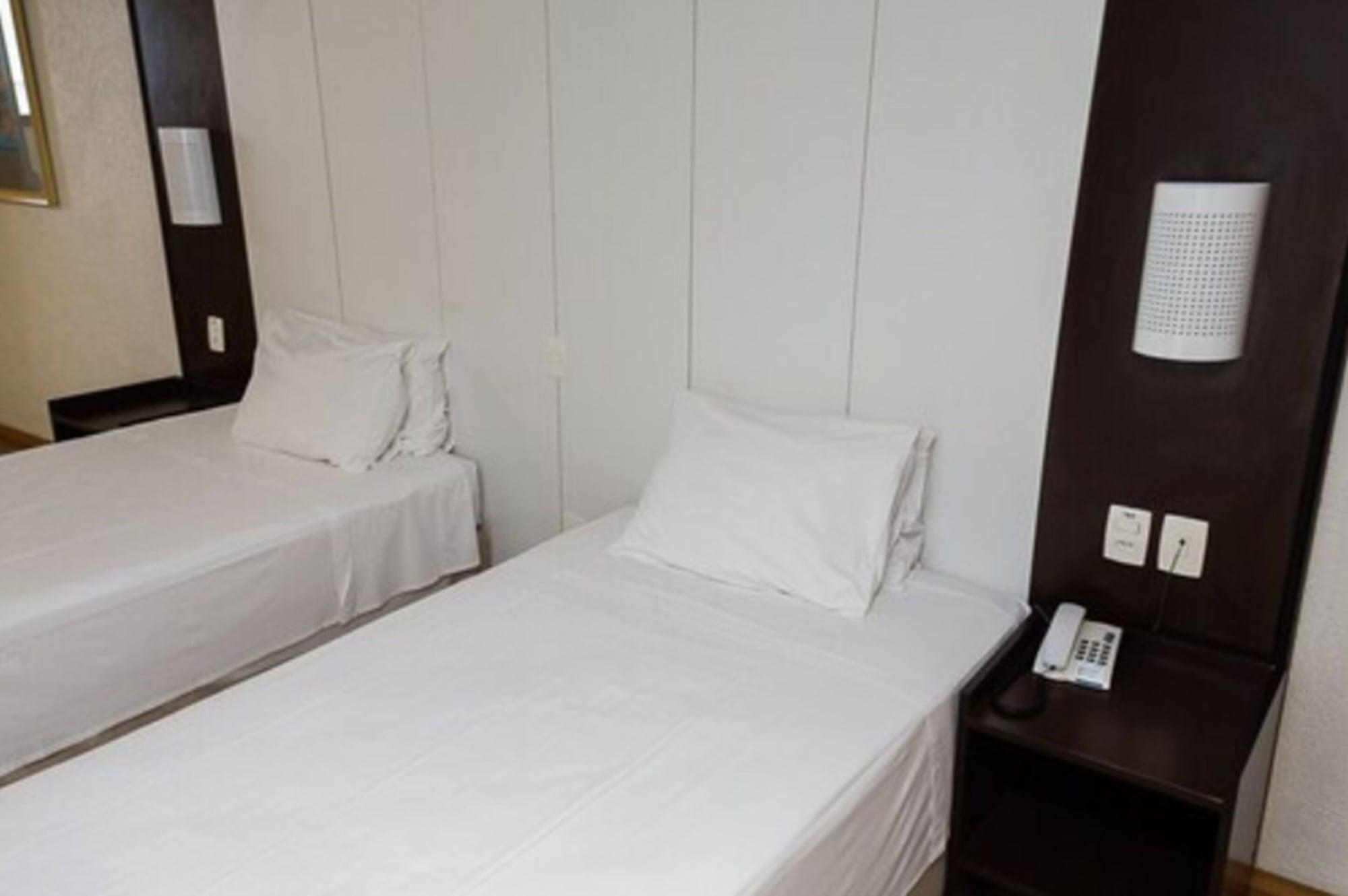 Master Express Moinhos De Vento Hotel Porto Alegre Exterior photo