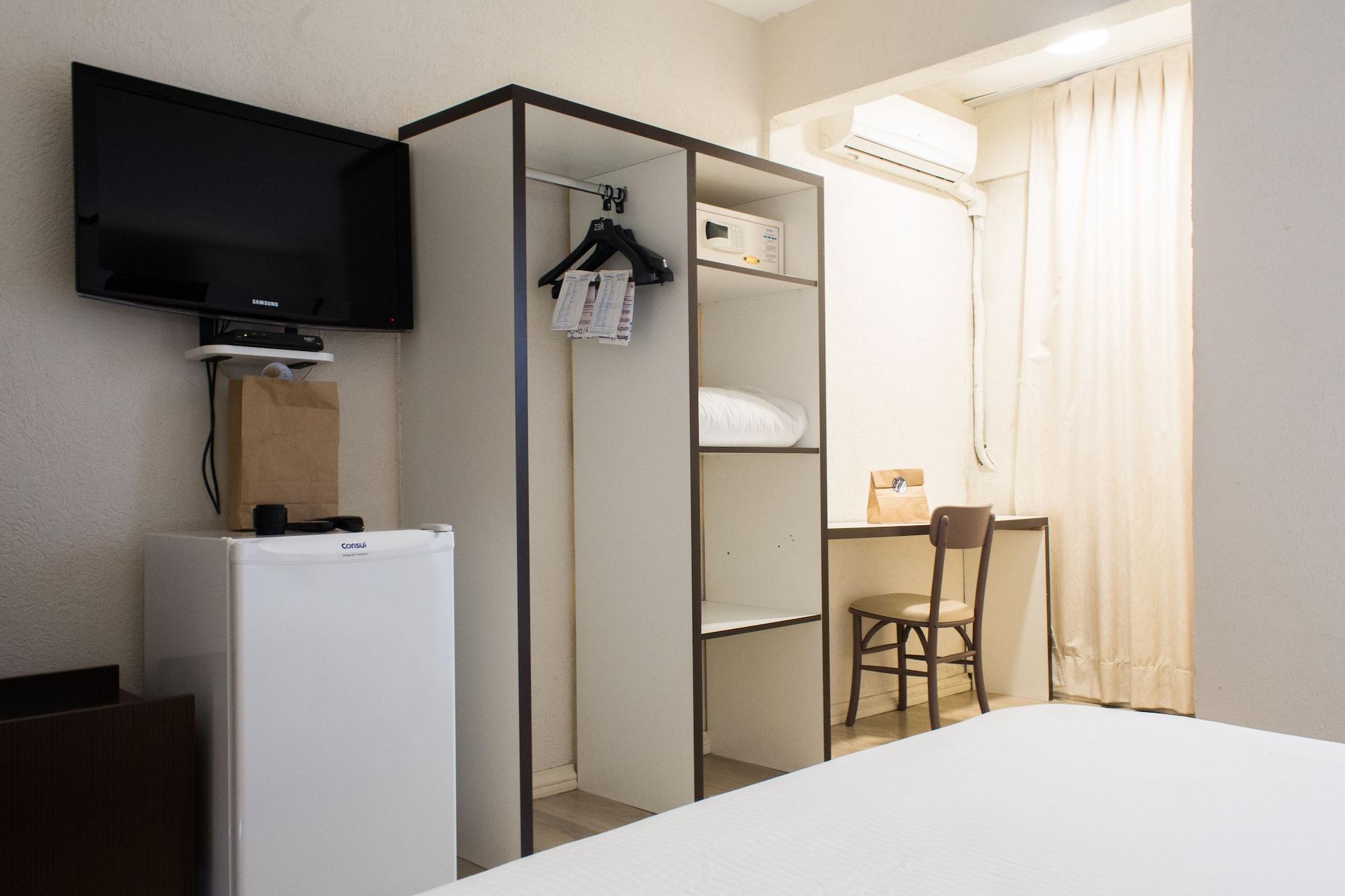 Master Express Moinhos De Vento Hotel Porto Alegre Exterior photo