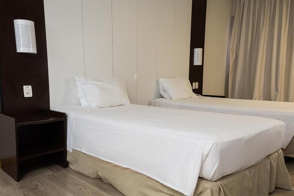 Master Express Moinhos De Vento Hotel Porto Alegre Exterior photo